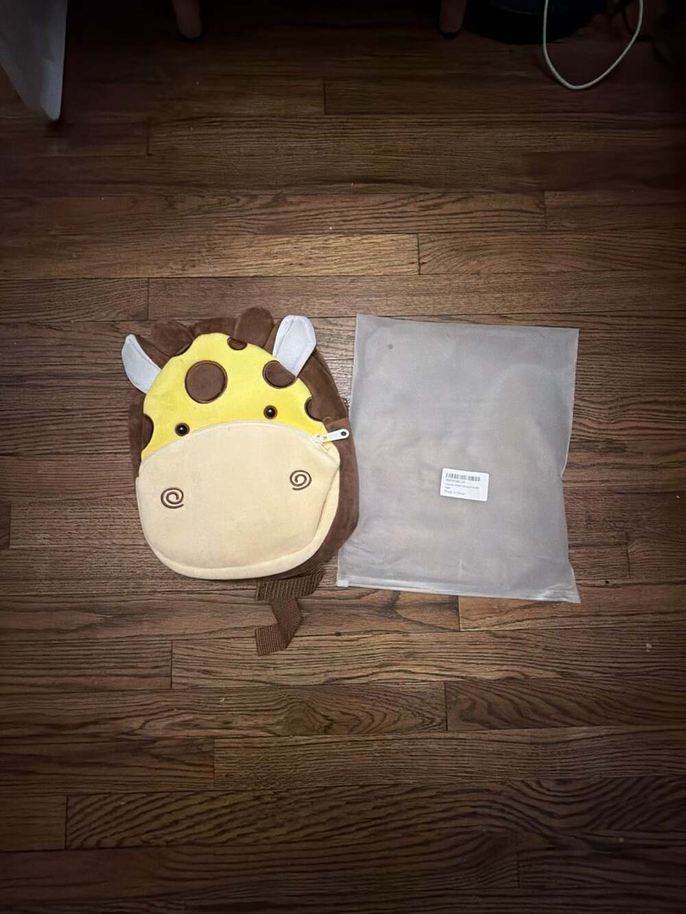 LOMYOLO Kids Plush Animal Giraffe Backpack Travel Bag